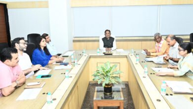 Photo of निराश्रित पशुओं पर नियंत्रण को लेकर मुख्यमंत्री ने दिए सख्त निर्देश, कहा— हादसों की वजह बन रहे मवेशियों पर हो त्वरित कार्रवाई
