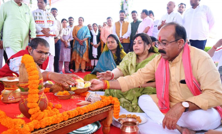 Deputy Chief Minister's residence painted in the splendor of Hareli, a live glimpse of Chhattisgarhi culture seen