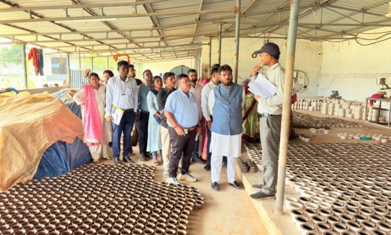 कुरूद के ग्रामीण उद्योगों में नयी ऊर्जा: स्थानीय हस्तशिल्प और पारंपरिक कला का विकास जारी 1 New energy in Kurud's rural industries: Local handicrafts and traditional art continue to develop