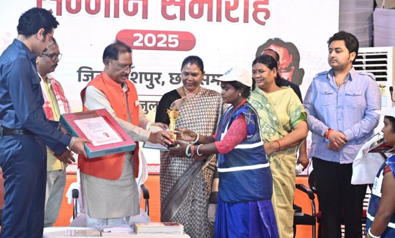 Salute to Swachhata Didi: Jashpur set an example, increased respect across the country