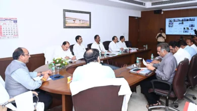 Photo of बरसात में सड़कें रहें दुरुस्त, दिसंबर तक गड्ढामुक्त करने का अल्टीमेटम – उप मुख्यमंत्री साव ने अधिकारियों को दी सख्त चेतावनी