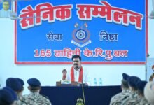 Photo of फुंडरी में उपमुख्यमंत्री विजय शर्मा ने सीआरपीएफ जवानों से की मुलाकात, बढ़ाया हौसला