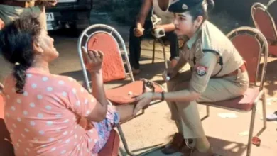 Photo of कौन हैं DSP ऋषिका सिंह ? जिनके वर्दी में शिवभक्तों की सेवा पर उठे सवाल