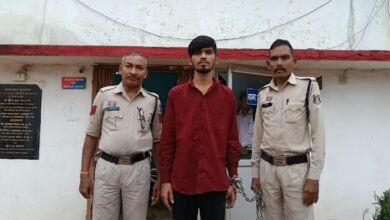 Photo of पेट्रोल पंप पर झपटमारी करने वाला आरोपी चंद दिनों में गिरफ्तार, चोरी की एक्टिवा समेत नकदी बरामद