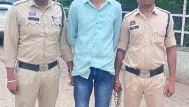 Photo of रायपुर पुलिस की बड़ी कार्रवाई: अवैध शराब तस्करों पर प्रहार, 5 आरोपी गिरफ्तार