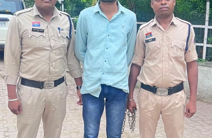 Raipur Police's big action: Attack on illegal liquor smugglers, 5 accused arrested
