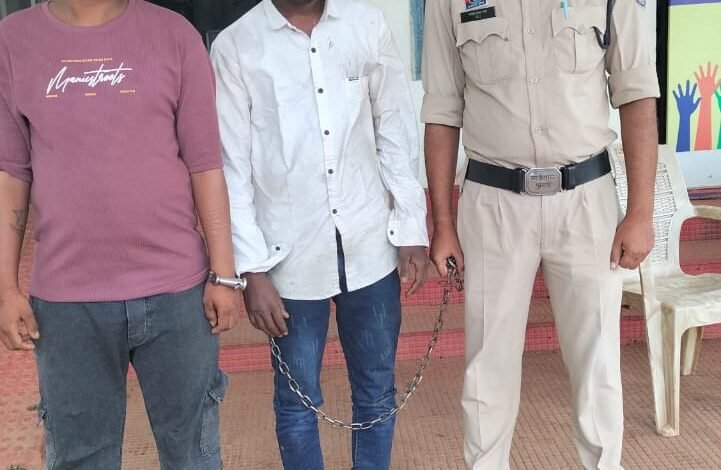 Raipur police dealt a big blow to the drug trade, two accused arrested with ganja from Mandir Hasaud