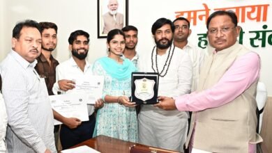 Photo of मुख्यमंत्री विष्णुदेव साय से पंथी नृत्य दल की सौजन्य मुलाकात