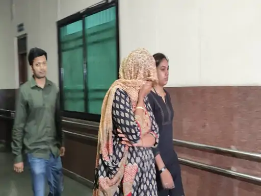 छत्तीसगढ़ में मेडिकल कॉलेज मान्यता घोटाला: CBI ने 3 डॉक्टर समेत 6 को किया गिरफ्तार 1 image 2025 07 02t123311000 1751439779