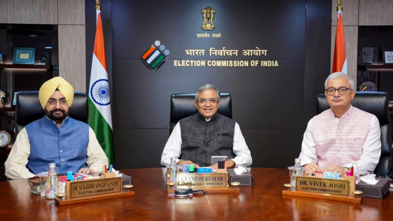 Election Commission vs Opposition: Preparations to remove CEC amid Rahul Gandhi's allegations?