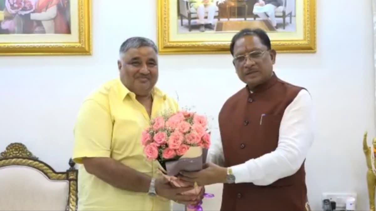 Rajesh Agarwal, the BJP MLA who won from Ambikapur, became a minister. The 10th pass leader's 10 crore property and defeating TS Baba is in the news