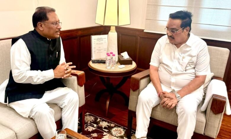 बस्तर की तरक्की को मिलेगी रफ्तार: मुख्यमंत्री विष्णुदेव साय ने बोधघाट परियोजना पर केंद्रीय जलशक्ति मंत्री से की अहम मुलाकात 1 Bastar's progress will gain momentum: Chief Minister Vishnudev Sai held an important meeting with the Union Water Power Minister on the Bodhghat project