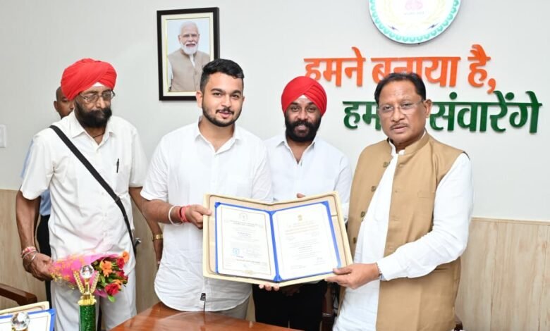 मुख्यमंत्री से राष्ट्रपति रोवर रेंजर पुरस्कार विजेताओं की सौजन्य मुलाकात 1 Courtesy call of President Rover Ranger Award winners on Chief Minister