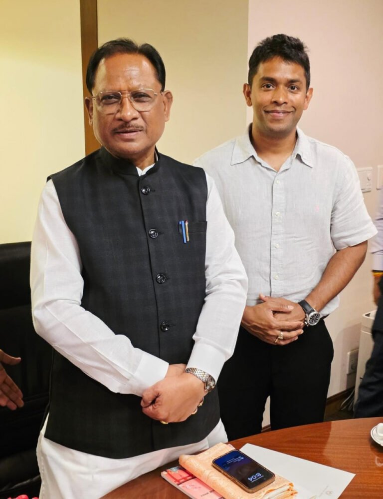 Discussion on Chhattisgarh's development in Tokyo, Chief Minister meets Avinash Tiwari