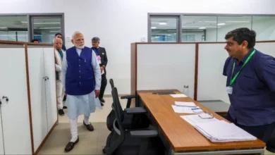 Photo of कर्तव्य पथ पर बाबुओं की “गोपनीय” व्यथा : जब केबिन गया, तो दिल भी टूटा