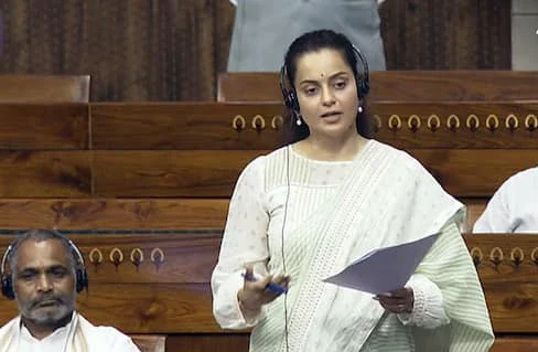 Ruckus in Parliament: Opposition tore copy of bill, Kangana Ranaut said - "This is an attack on democracy"