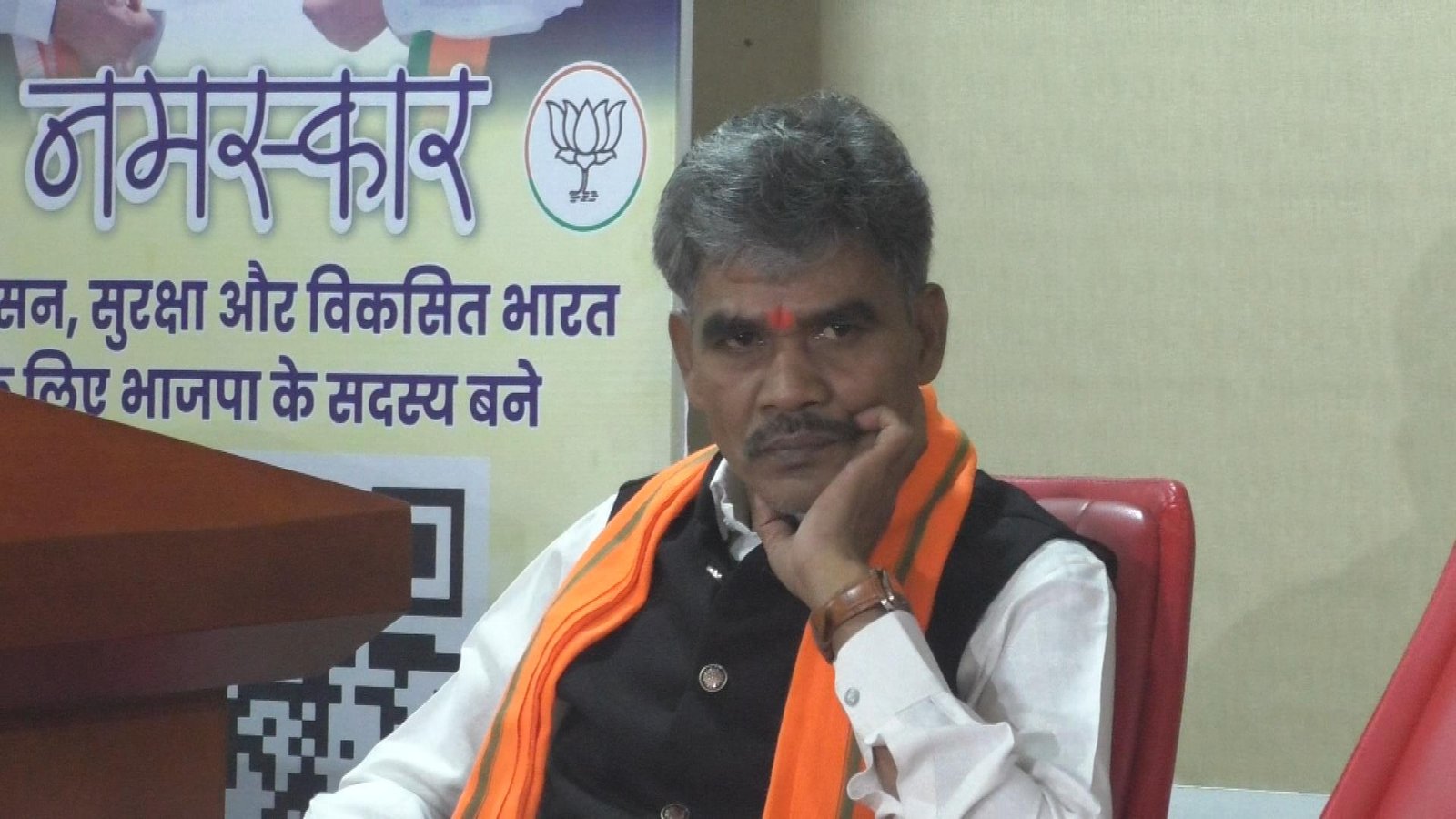 Voluntary grant or political gift? Questions raised on MLA Ishwar Sahu's team