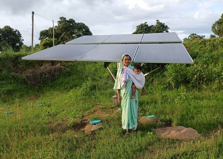 Solar Sujala Yojana provides relief to the farmers of Balrampur in irrigation, increases income and scope of farming