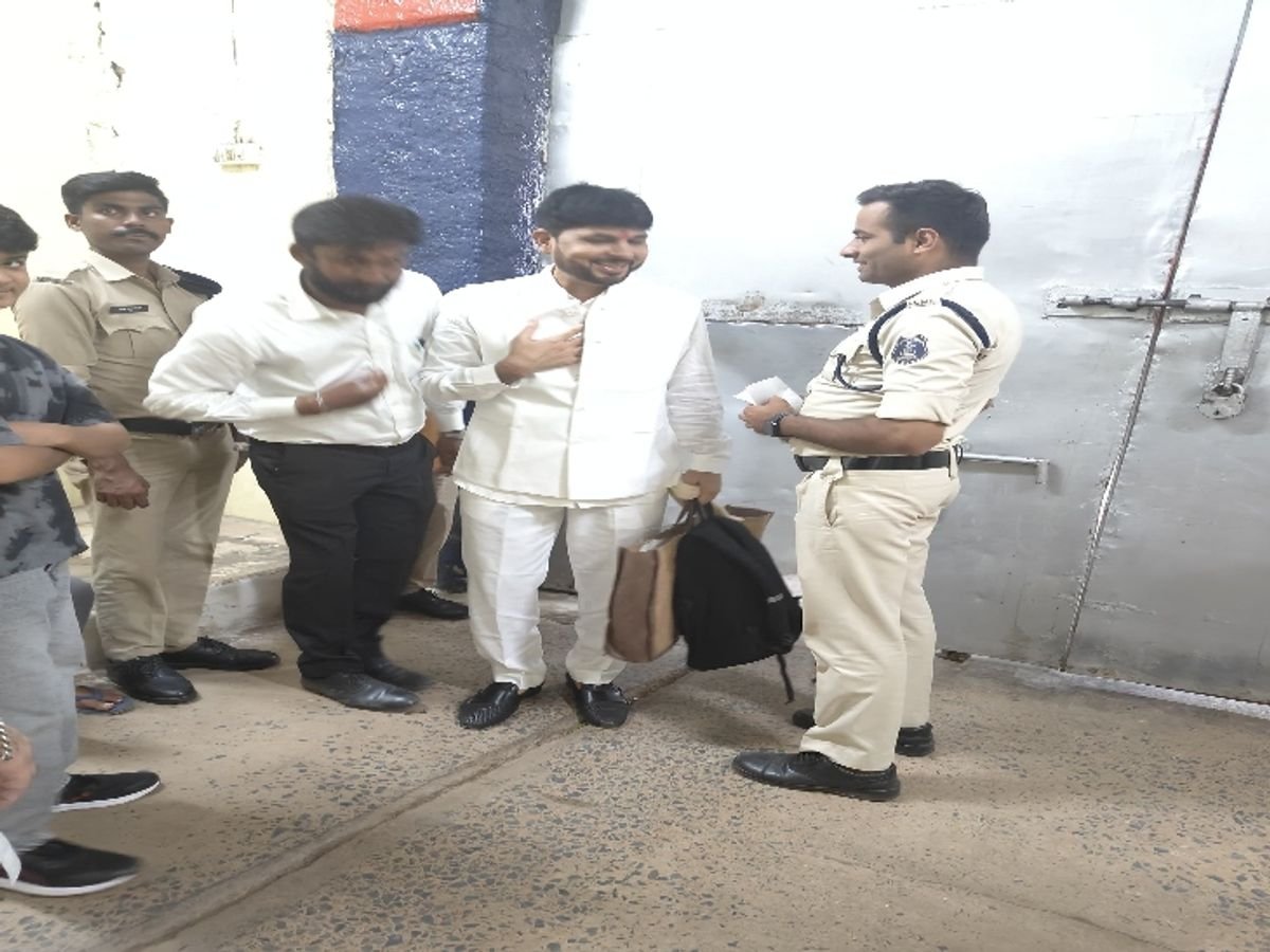 Chhattisgarh DMF scam: Suryakant Tiwari released from jail after three years, expressed humility by bowing his head