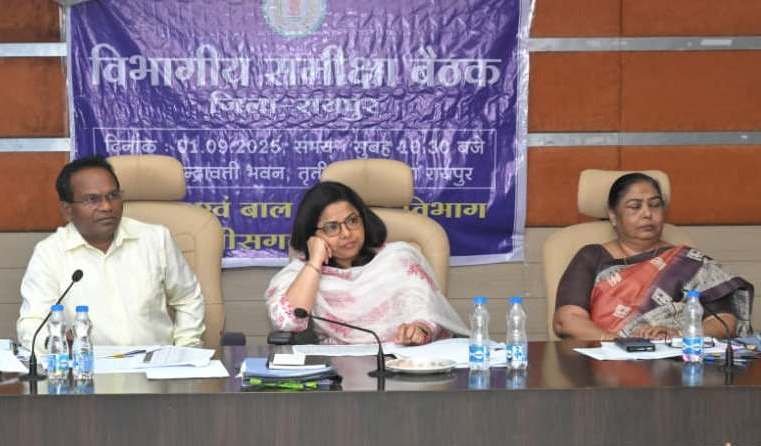 महिला एवं बाल विकास विभाग की सचिव शम्मी आबिदी ने विभागीय कार्यों की समीक्षा की 1 Women and Child Development Department Secretary Shammi Abidi reviewed the departmental works