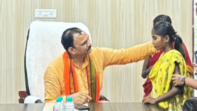 Photo of पापा, मैं जल्दी खेल पाऊंगी ना?” — शांभवी की आंखों में अब उम्मीद की चमक है