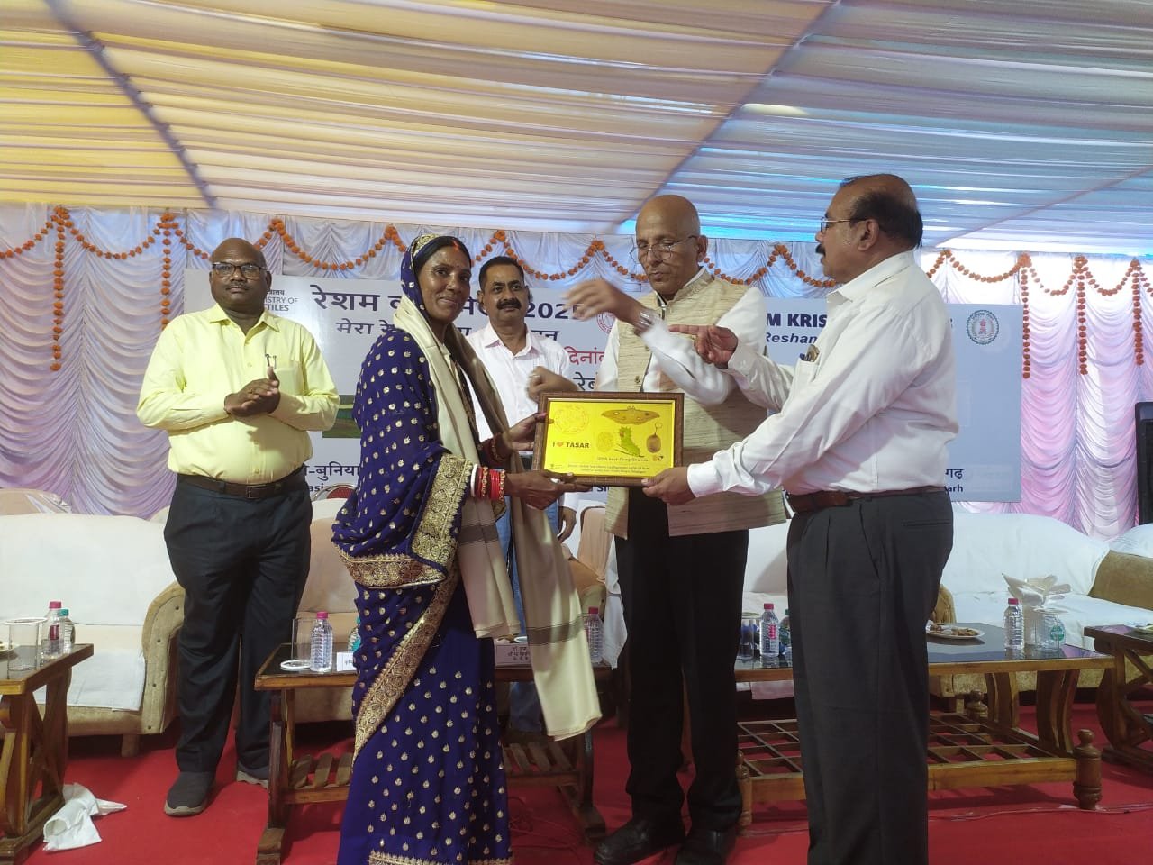 Success story written with silk: 'Victor' of village Ramtala became an example for women