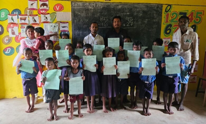 50 children of Mardapal area got birth certificates, now they can avail the benefits of government schemes