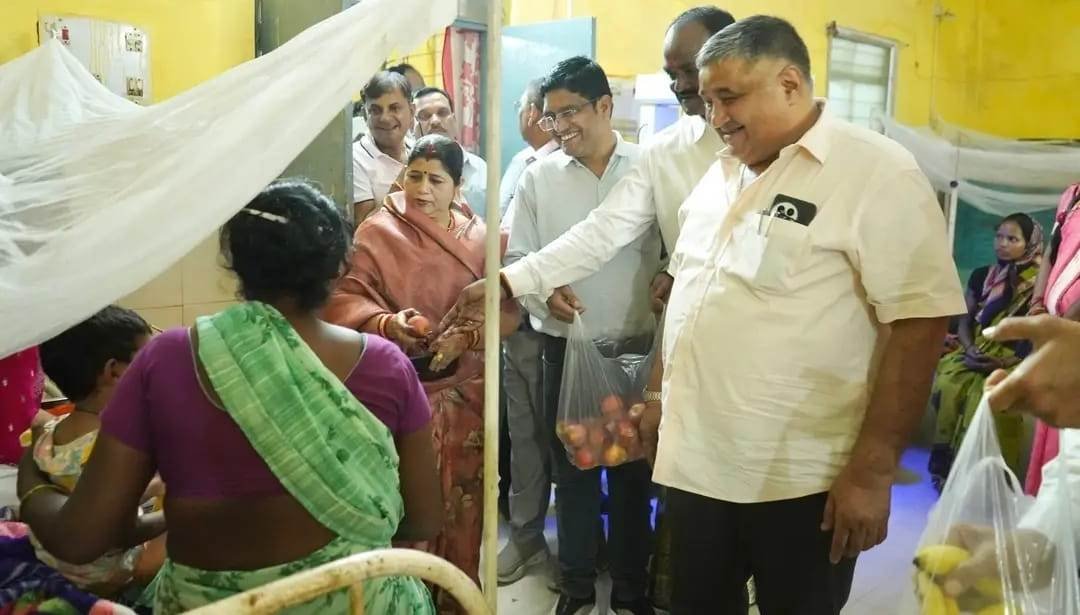 Seva Pakhwada: Hospital visits, health camps and tree plantation spread the message of public service.