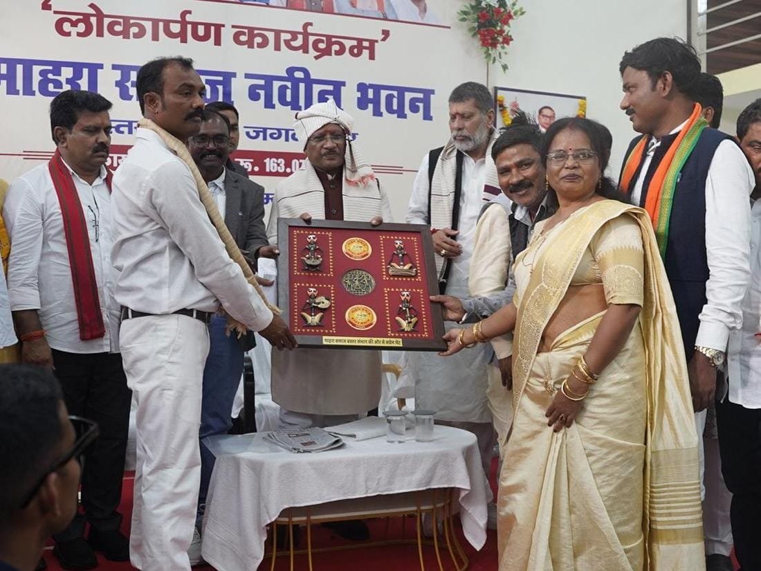 Chief Minister Vishnudev Sai inaugurated the new social building of Mahara community, a confluence of cultural dignity and resolve for development.