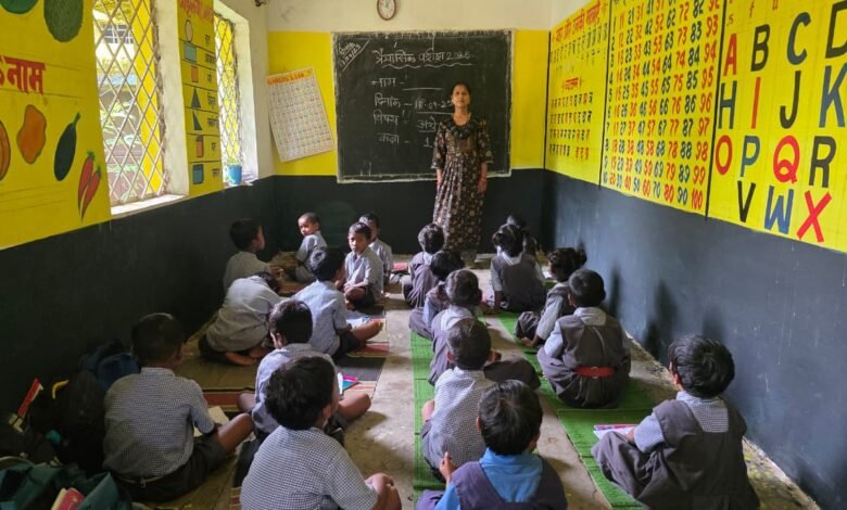नानदमाली स्कूल में शिक्षकों की नियुक्ति से बदला माहौल, बच्चों की पढ़ाई में दिखा सुधार 1 The appointment of teachers at Nandamali School has transformed the environment, showing improvement in children's education.