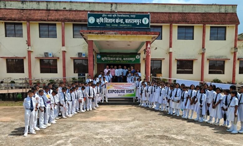 नई शिक्षा नीति से गाँव की कक्षा में लौटा उजाला 1 The new education policy brought light to the village classroom.