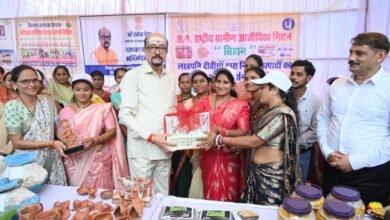 कबीरधाम में राज्यपाल रमेन डेका की लखपति दीदियों से मुलाकात, सराहे गए नवाचार और आजीविका मॉडल 5 Photo of कबीरधाम में राज्यपाल रमेन डेका की लखपति दीदियों से मुलाकात, सराहे गए नवाचार और आजीविका मॉडल