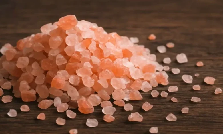 Is rock salt for everyone? There are benefits, but caution is also necessary!