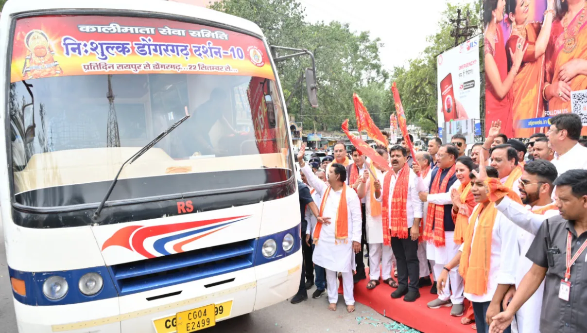 People's faith gets support, free bus service for devotees during Navratri