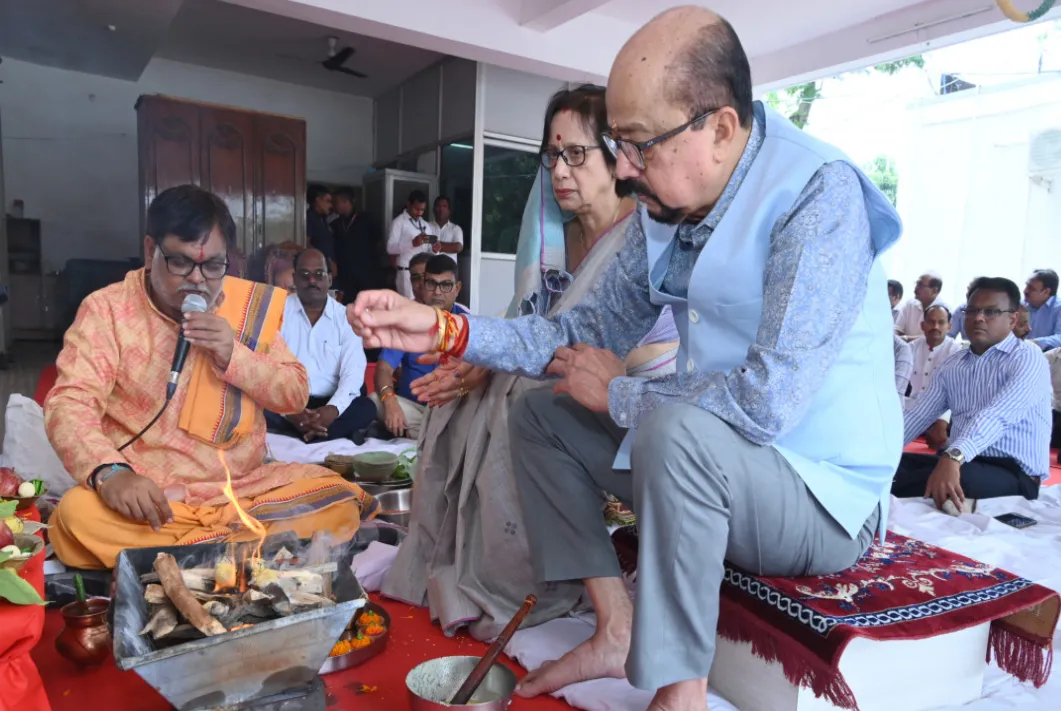 Vishwakarma Jayanti celebrated with great pomp at Raj Bhavan