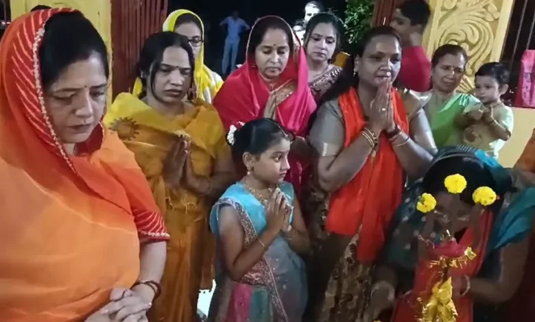 The mother power of Vishwa Hindu Parishad completed the weapon worship ceremony.