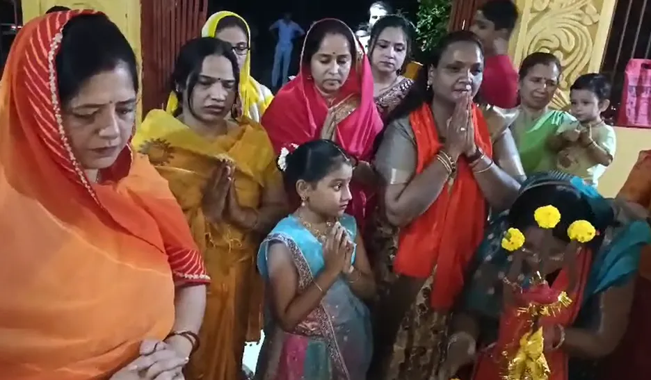 The mother power of Vishwa Hindu Parishad completed the weapon worship ceremony.