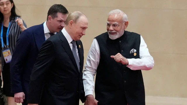 शंघाई सहयोग संगठन की सभा में पीएम मोदी और पुतिन की खास मुलाकात 1 Special meeting of PM Modi and Putin in the meeting of Shanghai Cooperation Organization