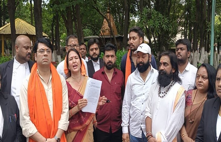 रायपुर में गणेशोत्सव बना विवाद का केंद्र, पारंपरिक स्वरूप से छेड़छाड़ पर हिंदू समाज ने जताई कड़ी आपत्ति 1 Ganeshotsav became the center of controversy in Raipur, Hindu society strongly objected to tampering with the traditional form