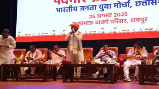 भाजयुमो अध्यक्ष राहुल टिकरिहा पर चाचा के गंभीर आरोपों से मचा सियासी घमासान 1 Serious allegations made by uncle on BJP Yuva Morcha president Rahul Tikriha created political uproar