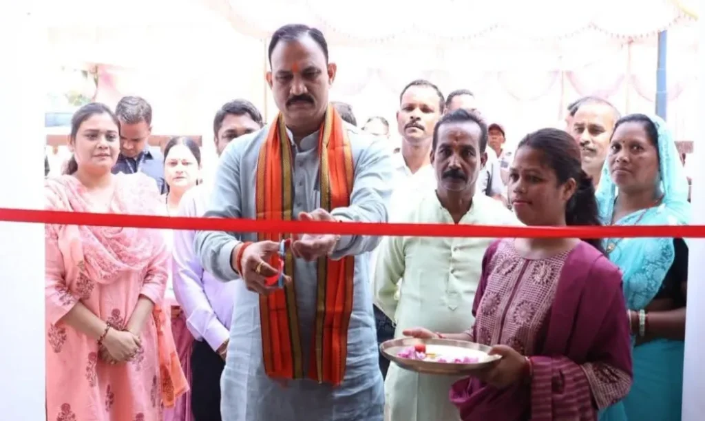 महिलाओं के आर्थिक उत्थान का केंद्र बनेगा महतारी सदन : श्याम बिहारी जायसवाल 3 shyam bihari