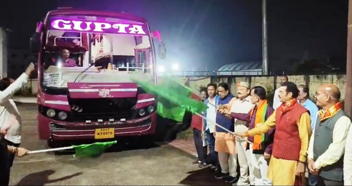 87 devotees leave for Ayodhya from Bastar on the path of faith