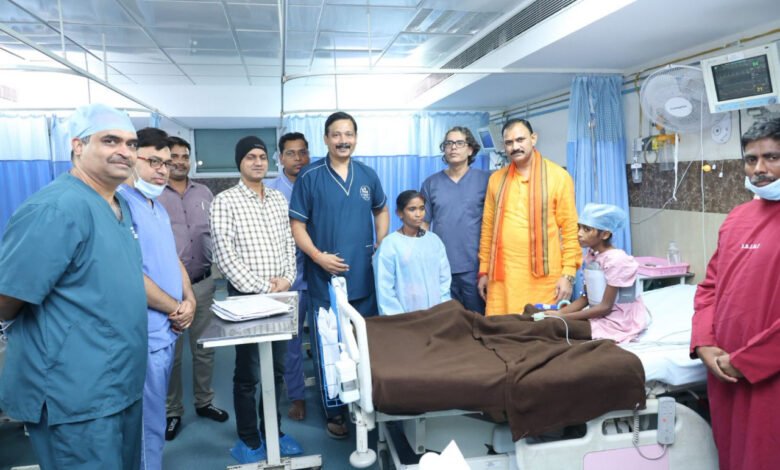 मुस्कुराहट लौट आई मासूम की आंखों में, सरकार ने संभाला दिल का दर्द 1 The smile returned to the innocent's eyes, the government took care of the heartache.