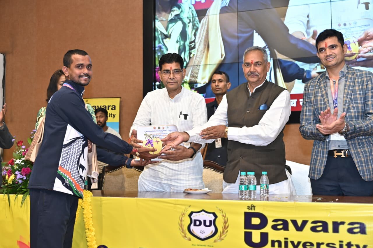 The International Yoga Workshop in Raipur showcased the unique splendor of Indian culture and yoga.