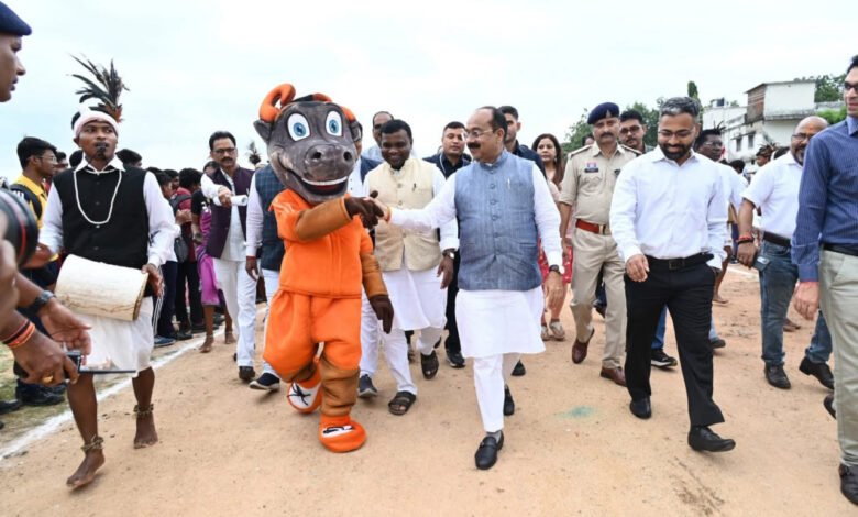 बस्तर ओलंपिक-2025 का जोरदार आगाज, खिलाड़ियों में उत्साह की लहर 1 Bastar Olympics-2025 gets off to a strong start, players are filled with enthusiasm