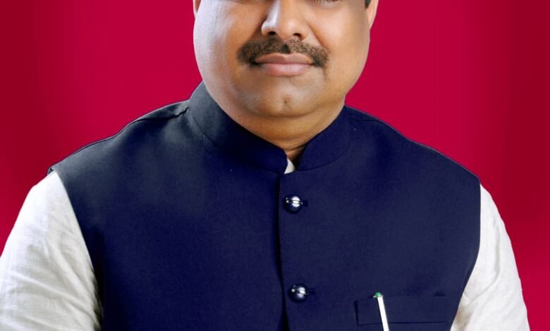 बालोद में छत्तीसगढ़ राज्योत्सव का धमाकेदार आगाज़, तीन दिन गूंजेगा लोकसंस्कृति का रंग और राग 1 Chhattisgarh State Festival begins with a bang in Balod, the colors and melodies of folk culture will resonate for three days.