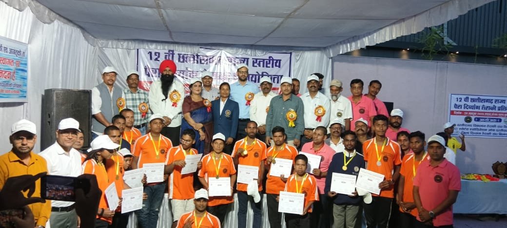 Jashpur swimmers brought glory to the state with three gold and two silver medals.