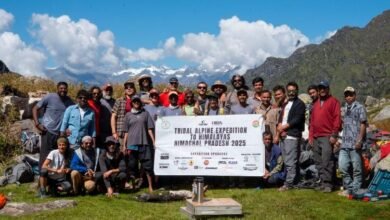 Photo of जशपुर के आदिवासी पर्वतारोहियों ने हिमालय में रचा इतिहास — 5,340 मीटर ऊँची चोटी पर खोला ‘विष्णु देव रूट’