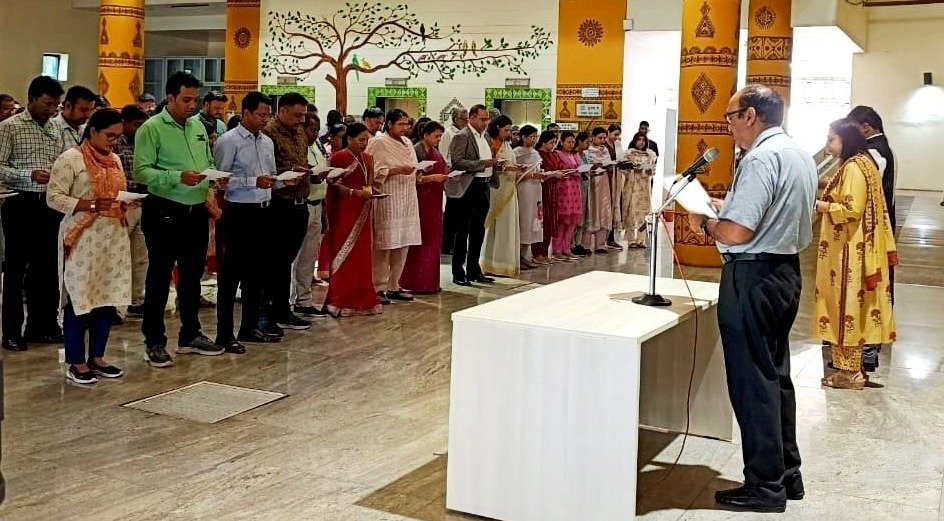 Oath ceremony on National Unity Day at the Ministry; officials take pledge for the integrity of the country