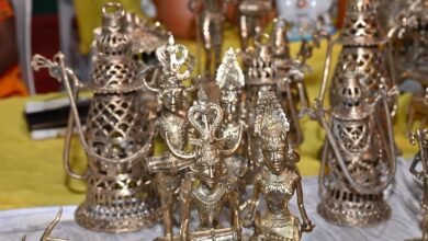 Photo of छत्तीसगढ़ राज्योत्सव में शिल्पग्राम बना आकर्षण का केंद्र, लोककला और हस्तकला की झलक खींच रही भीड़